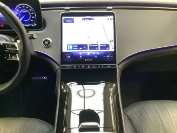 MERCEDES-BENZ EQE 300 SUV AMG Night 21'' L&hellip;