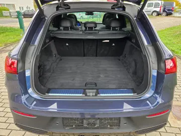 MERCEDES-BENZ EQE 300 SUV AMG Line   Night Paket   P&hellip;