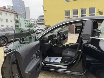 MERCEDES-BENZ CLA 200 d Aut. AHK KAMERA NAVI SPURASSIST