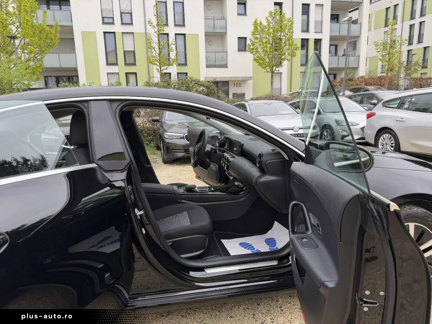 MERCEDES-BENZ CLA 200 d Aut. AHK KAMERA NAVI SPURASSIST