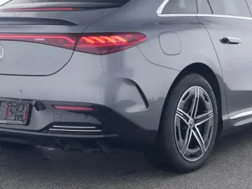 MERCEDES-BENZ EQE 300 AMG Prem Plus Pano AHK HUD Dig&hellip;