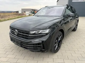 VW Touareg R eHYBRID AHK PANO DYNAUDIO STH