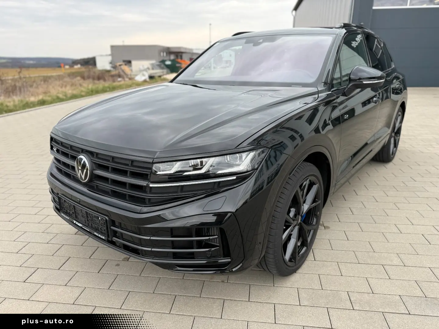 VW Touareg R eHYBRID AHK PANO DYNAUDIO STH