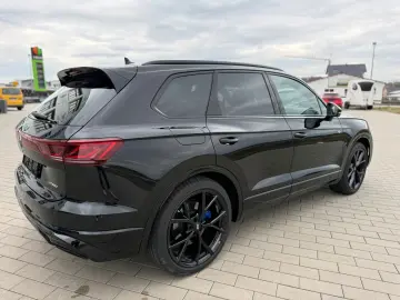 VW Touareg R eHYBRID AHK PANO DYNAUDIO STH