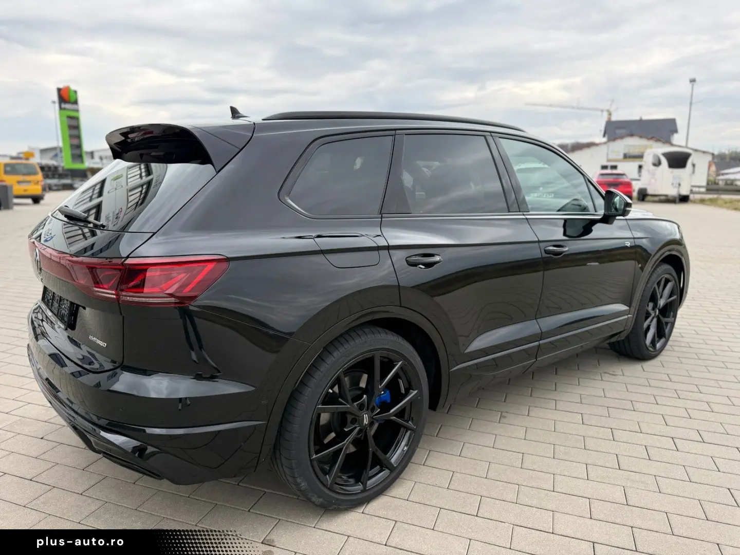 VW Touareg R eHYBRID AHK PANO DYNAUDIO STH