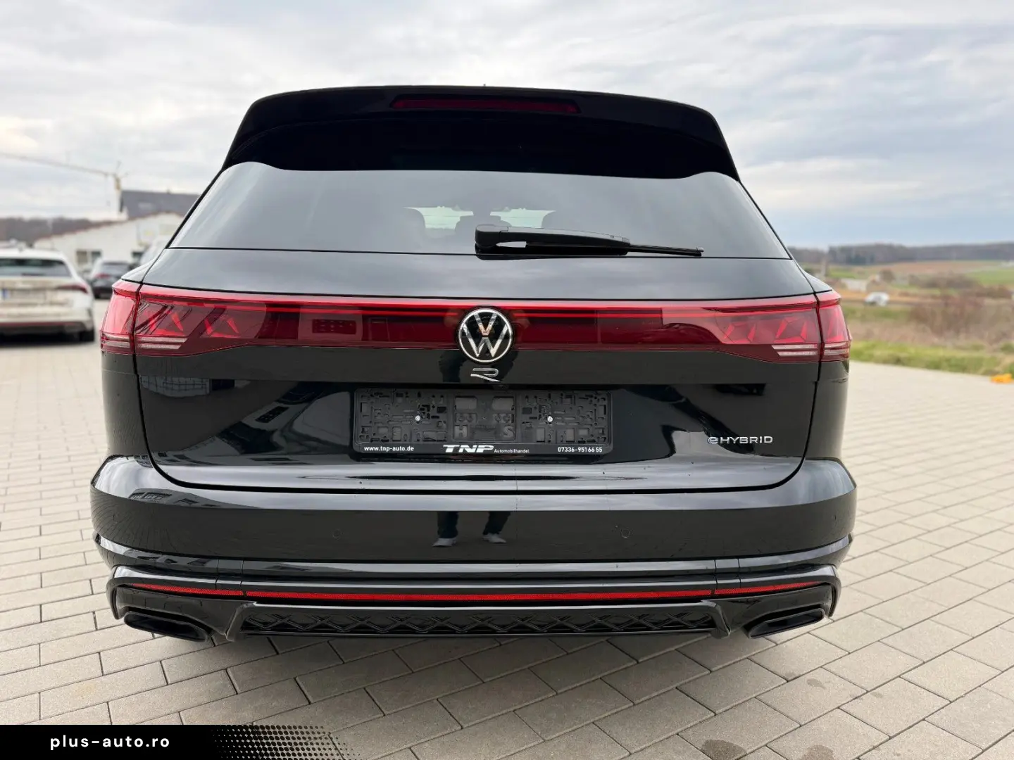 VW Touareg R eHYBRID AHK PANO DYNAUDIO STH