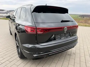 VW Touareg R eHYBRID AHK PANO DYNAUDIO STH