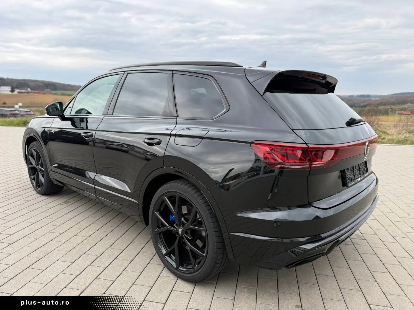 VW Touareg R eHYBRID AHK PANO DYNAUDIO STH