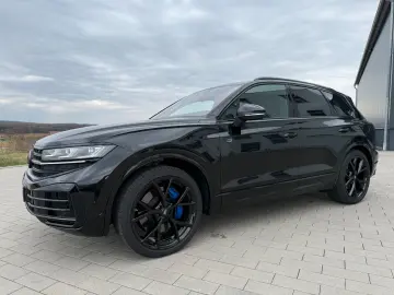 VW Touareg R eHYBRID AHK PANO DYNAUDIO STH