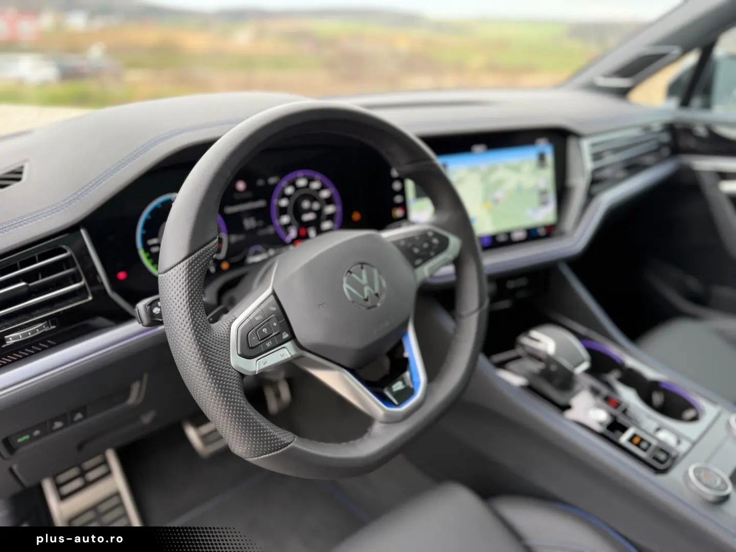 VW Touareg R eHYBRID AHK PANO DYNAUDIO STH