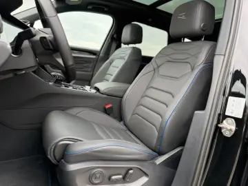 VW Touareg R eHYBRID AHK PANO DYNAUDIO STH