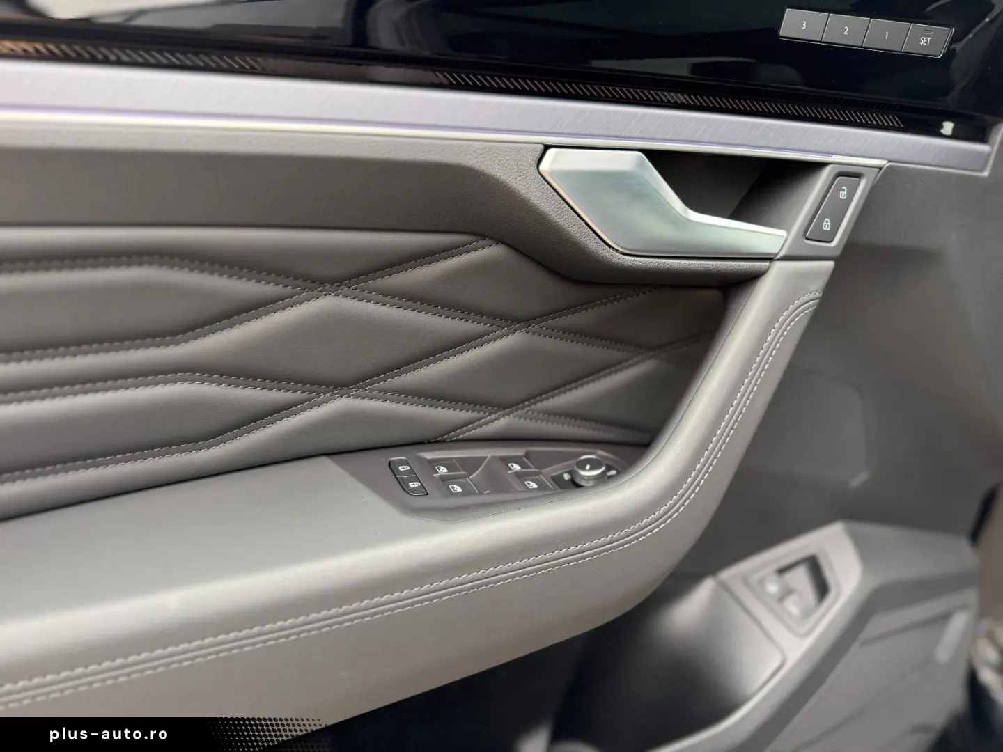 VW Touareg R eHYBRID AHK PANO DYNAUDIO STH