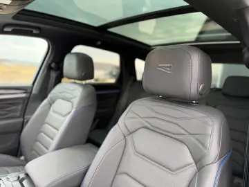 VW Touareg R eHYBRID AHK PANO DYNAUDIO STH