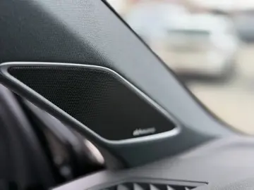 VW Touareg R eHYBRID AHK PANO DYNAUDIO STH