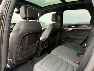 VW Touareg R eHYBRID AHK PANO DYNAUDIO STH