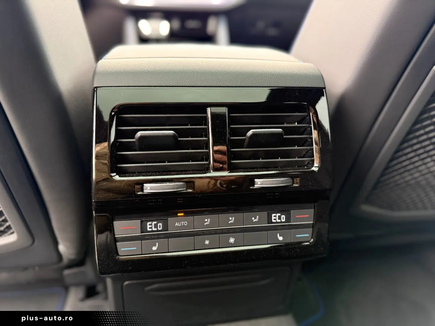 VW Touareg R eHYBRID AHK PANO DYNAUDIO STH