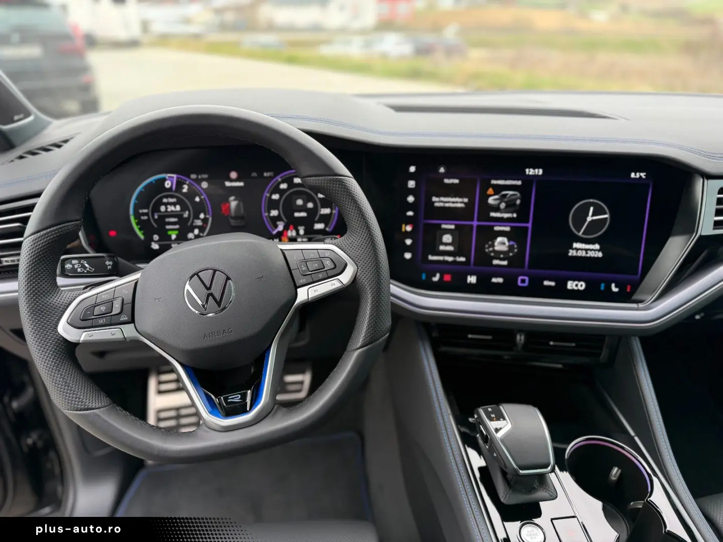 VW Touareg R eHYBRID AHK PANO DYNAUDIO STH