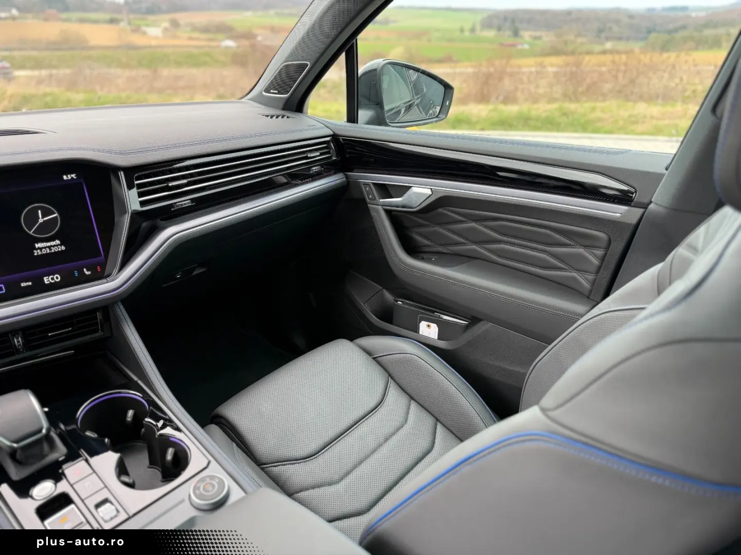 VW Touareg R eHYBRID AHK PANO DYNAUDIO STH