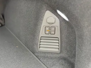 VW Touareg R eHYBRID AHK PANO DYNAUDIO STH