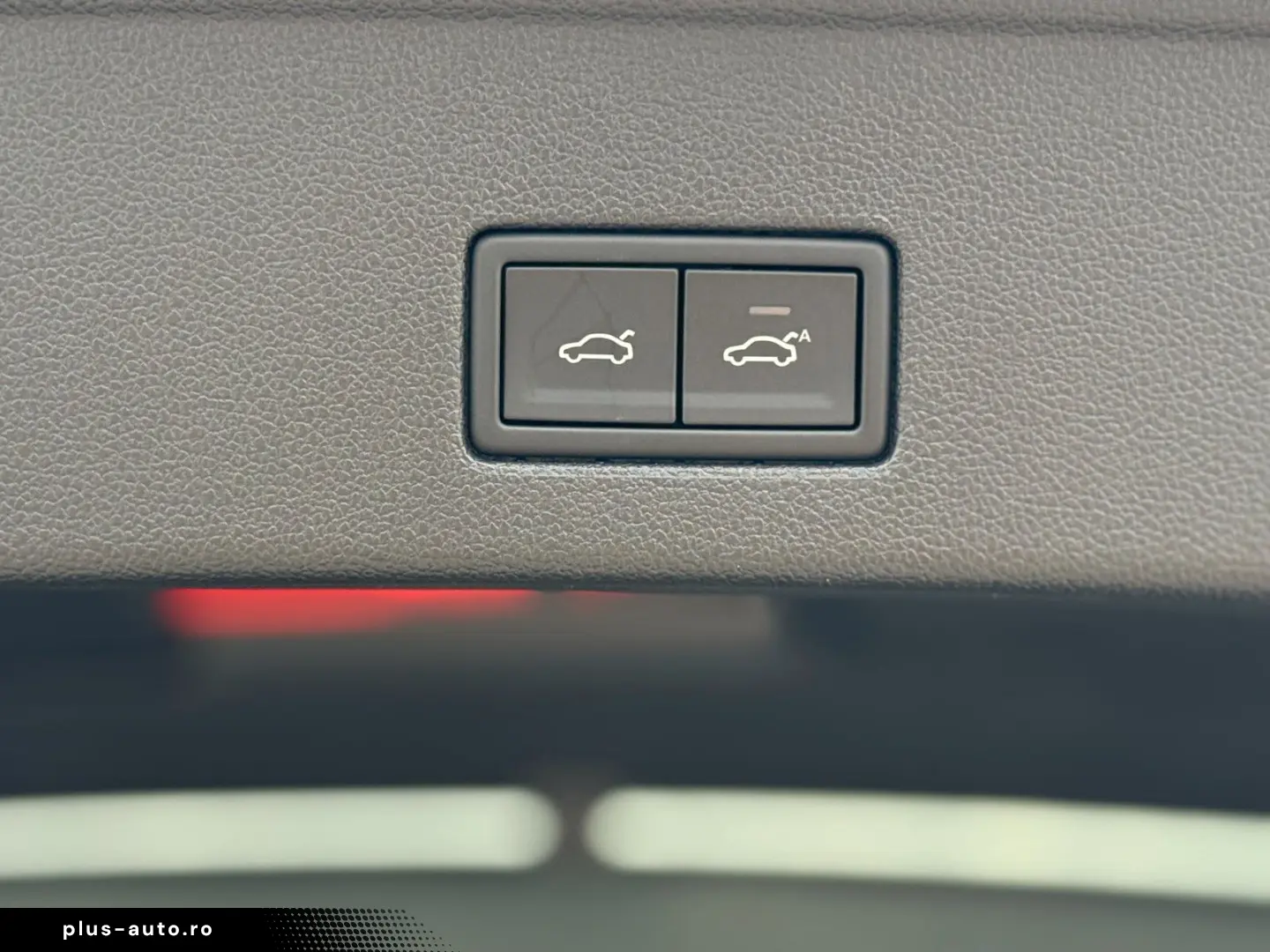 VW Touareg R eHYBRID AHK PANO DYNAUDIO STH