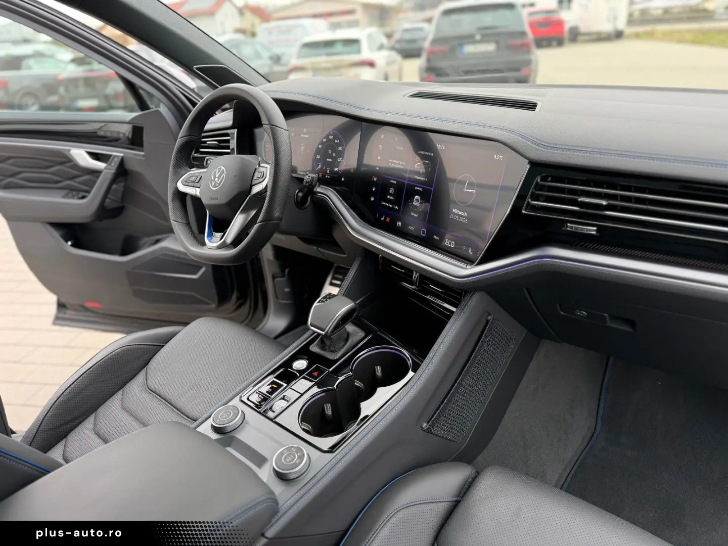 VW Touareg R eHYBRID AHK PANO DYNAUDIO STH