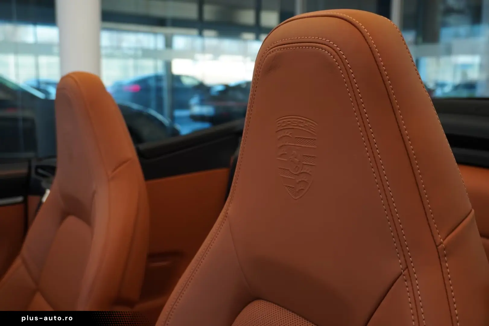 Porsche 911 Carrera 4S Cabriolet Cognac