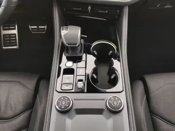 VW Touareg 3.0 TDI R-Line 4M IQ.DRIVE HUD Luft AHK