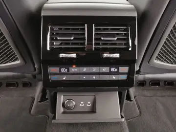 VW Touareg 3.0 TDI R-Line 4M IQ.DRIVE HUD Luft AHK