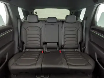 VW Touareg 3.0 TDI R-Line 4M IQ.DRIVE HUD Luft AHK