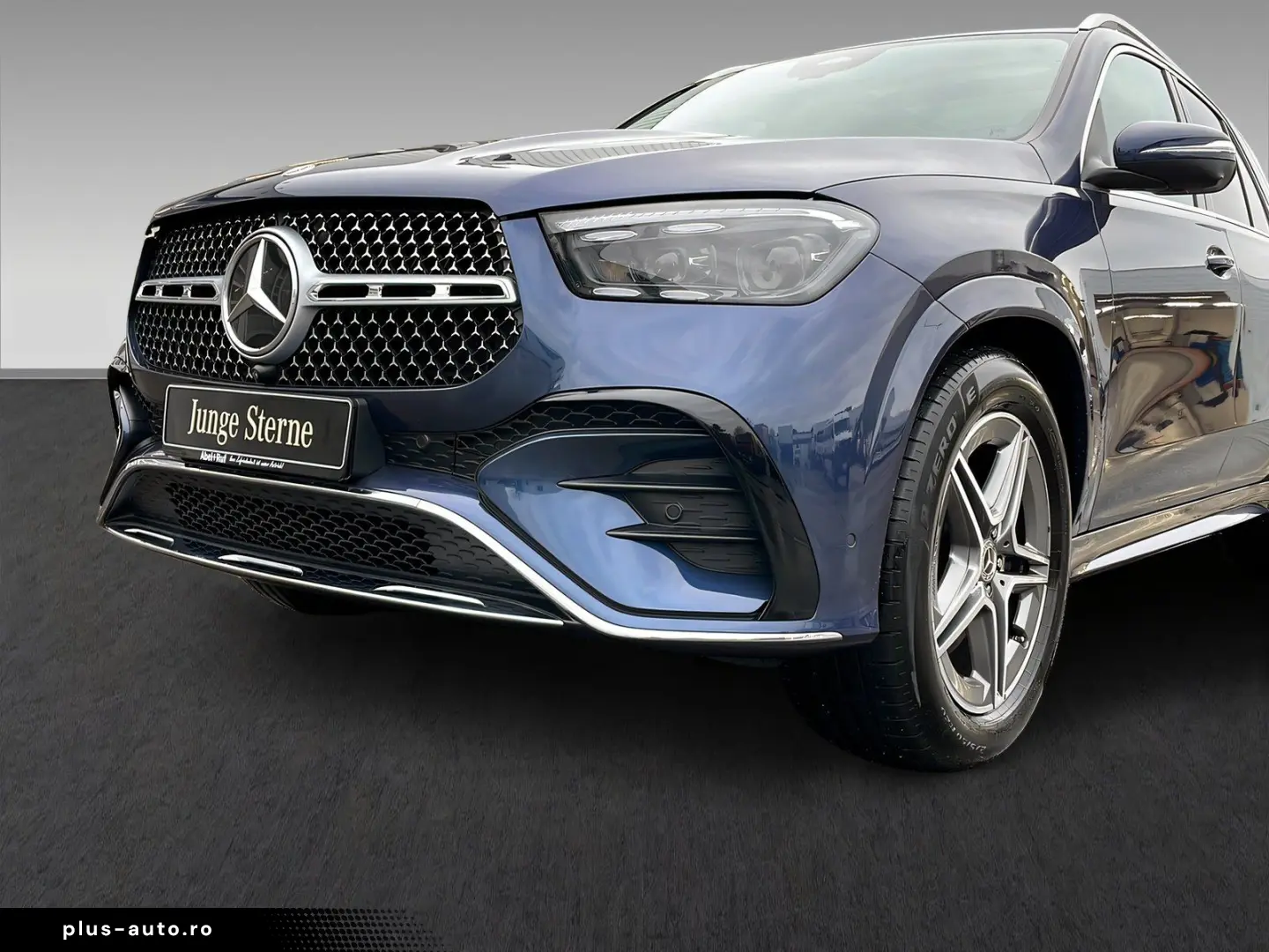 MERCEDES-BENZ GLE 300 d 4M AMG LED Burme Pano Memory AHK 360