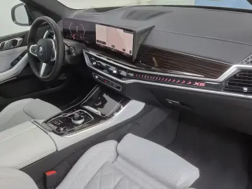 BMW X5 xDr50e M Sport