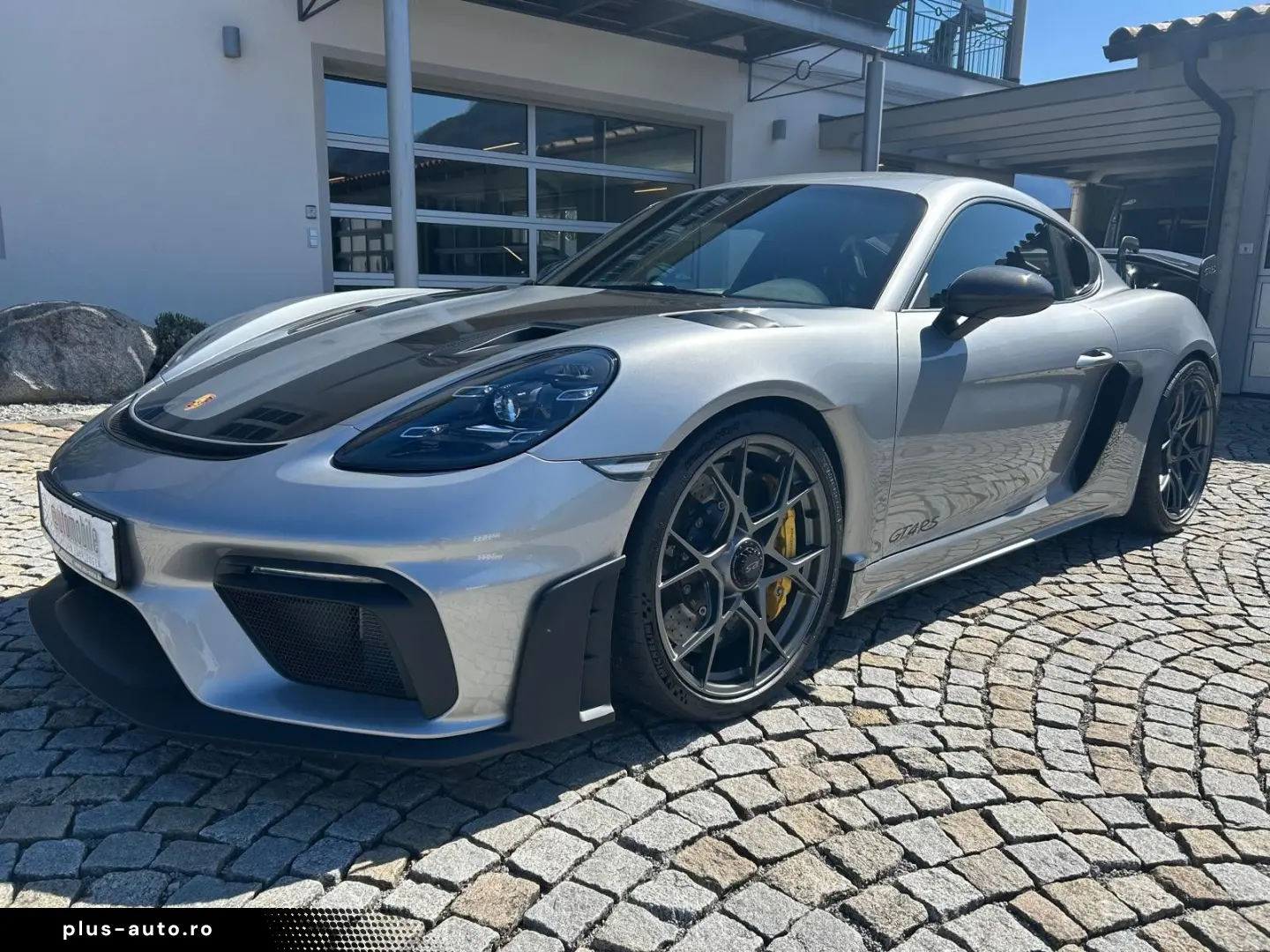 PORSCHE Cayman 718 GT4 RS Weissach Lift PCCB Approved