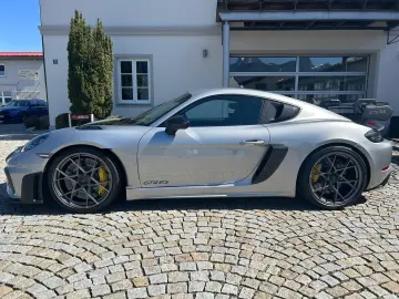 PORSCHE Cayman 718 GT4 RS Weissach Lift PCCB Approved