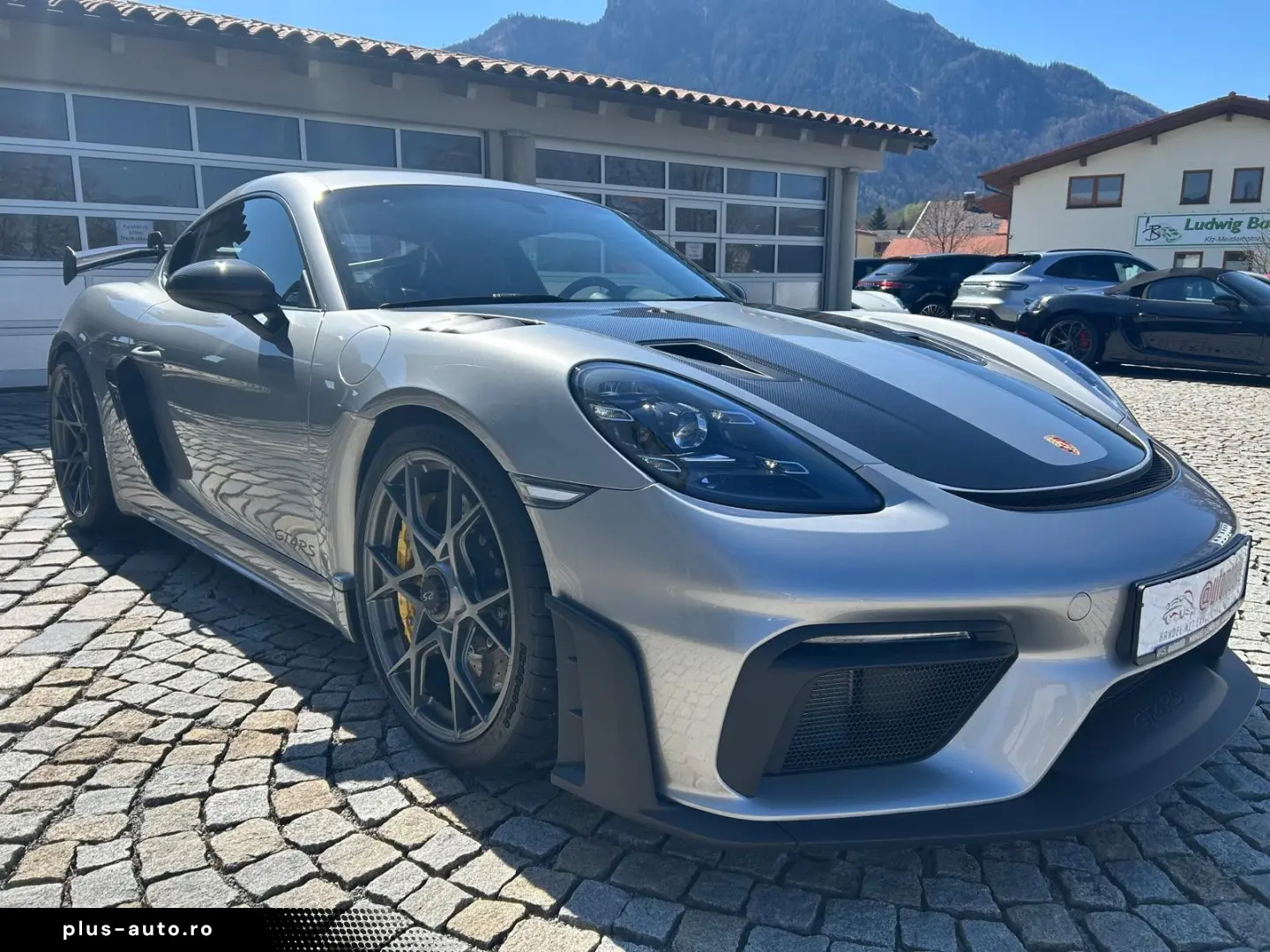 PORSCHE Cayman 718 GT4 RS Weissach Lift PCCB Approved