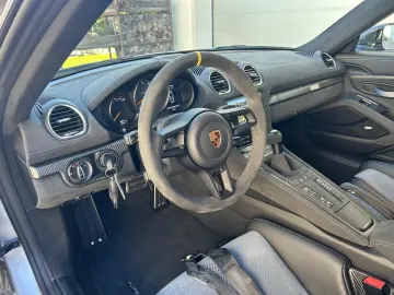PORSCHE Cayman 718 GT4 RS Weissach Lift PCCB Approved