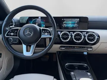MERCEDES-BENZ CLA 250e PROGRESSIVE AMBI CarPlay TEMP