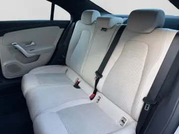 MERCEDES-BENZ CLA 250e PROGRESSIVE AMBI CarPlay TEMP