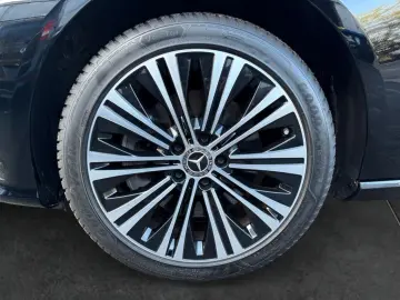 MERCEDES-BENZ CLA 250e PROGRESSIVE AMBI CarPlay TEMP