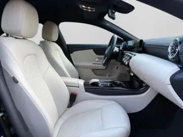 MERCEDES-BENZ CLA 250e PROGRESSIVE AMBI CarPlay TEMP