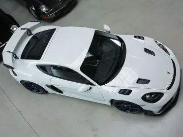 PORSCHE Cayman GT4 RS  neuwertig  1. Hand  Garantie