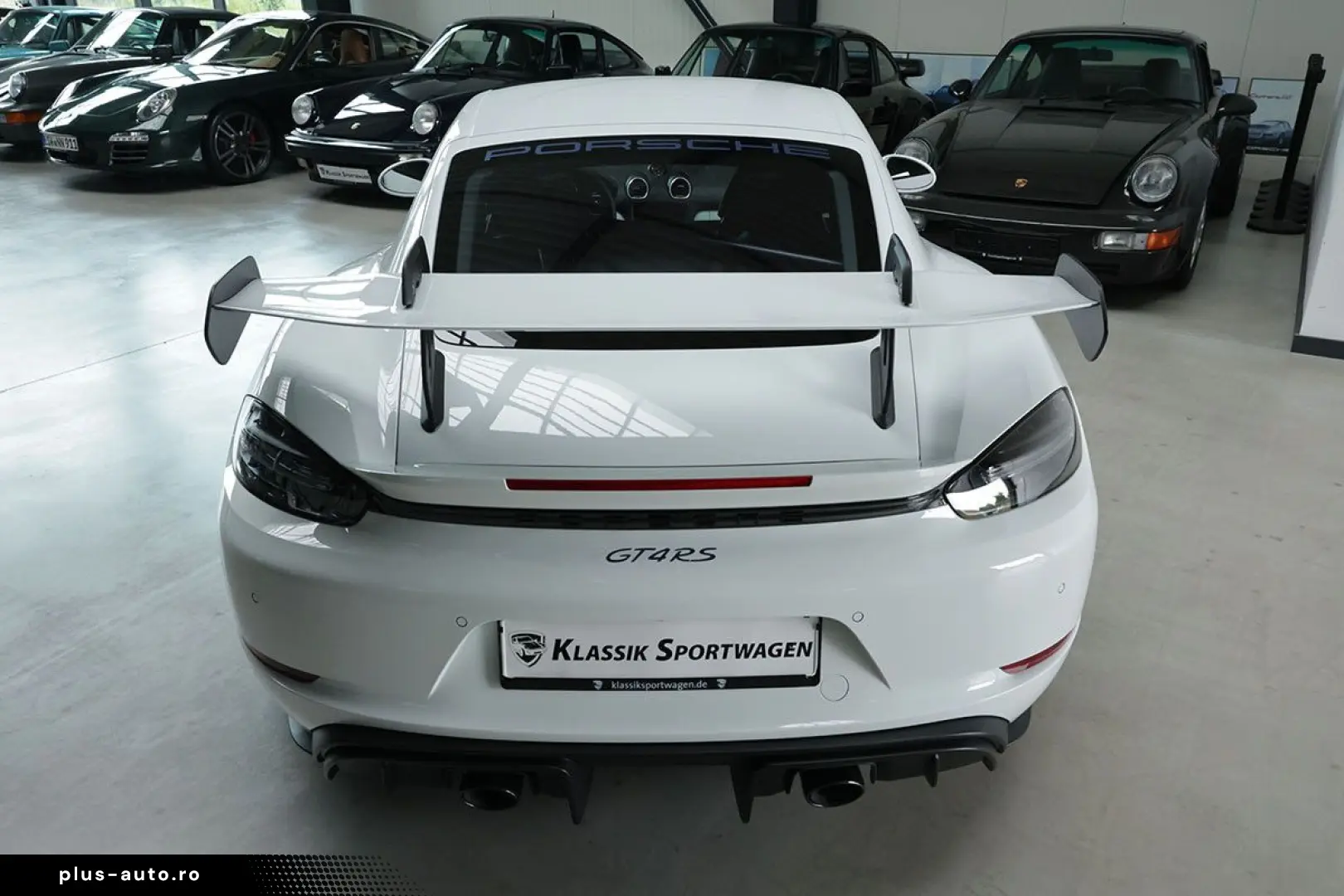 PORSCHE Cayman GT4 RS  neuwertig  1. Hand  Garantie
