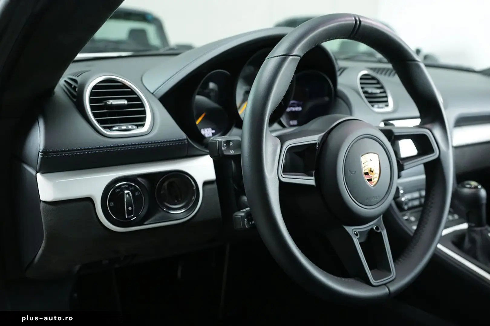 PORSCHE Cayman GT4 RS  neuwertig  1. Hand  Garantie