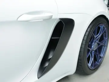 PORSCHE Cayman GT4 RS  neuwertig  1. Hand  Garantie