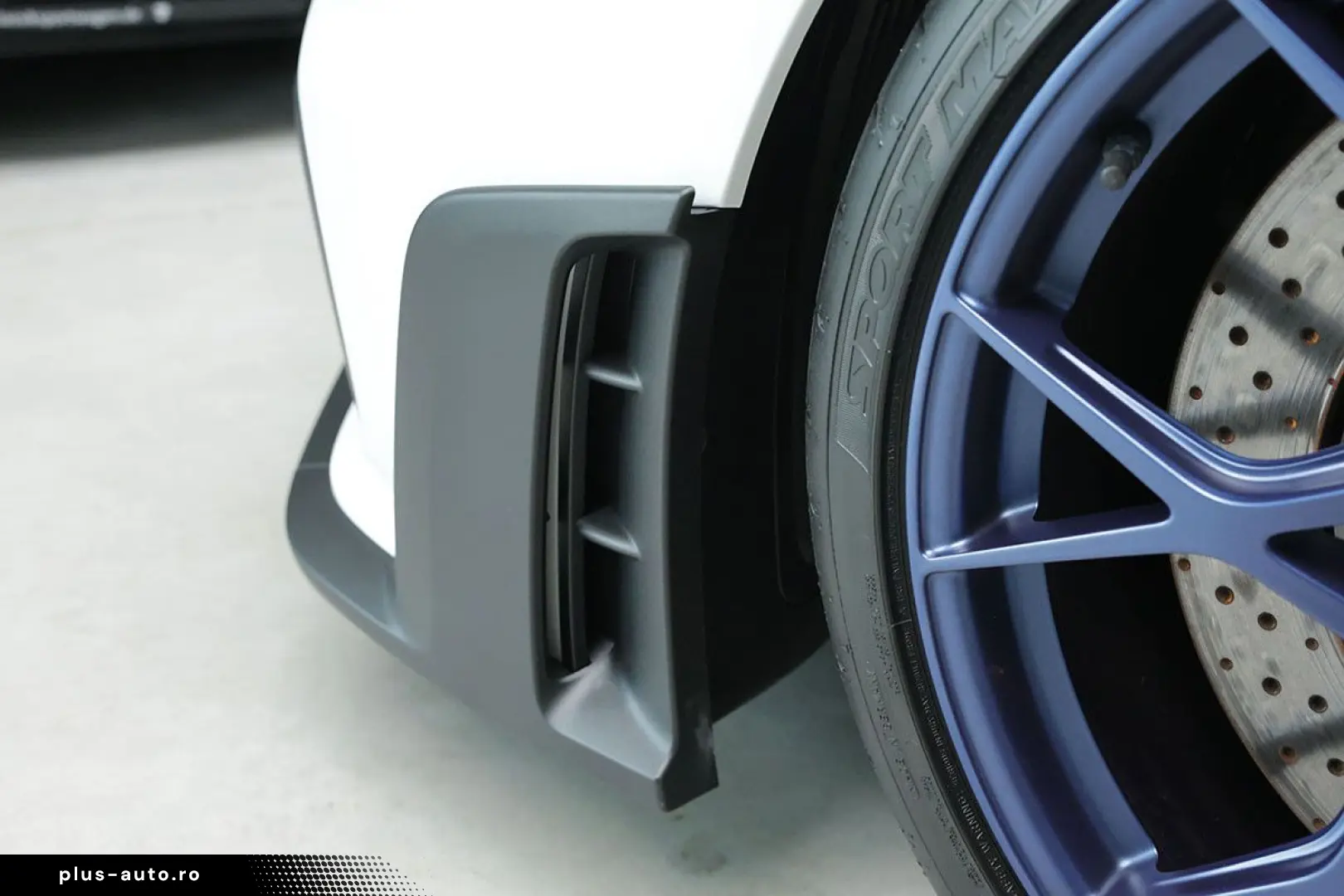 PORSCHE Cayman GT4 RS  neuwertig  1. Hand  Garantie