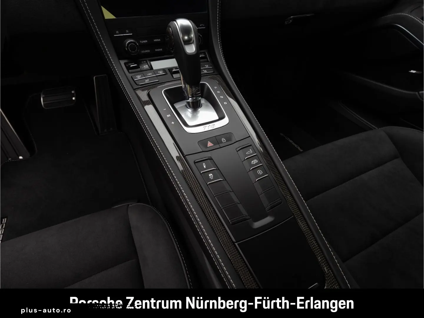 PORSCHE Cayman 718 GTS 4.0 PASM Lenkradheizung SportChro