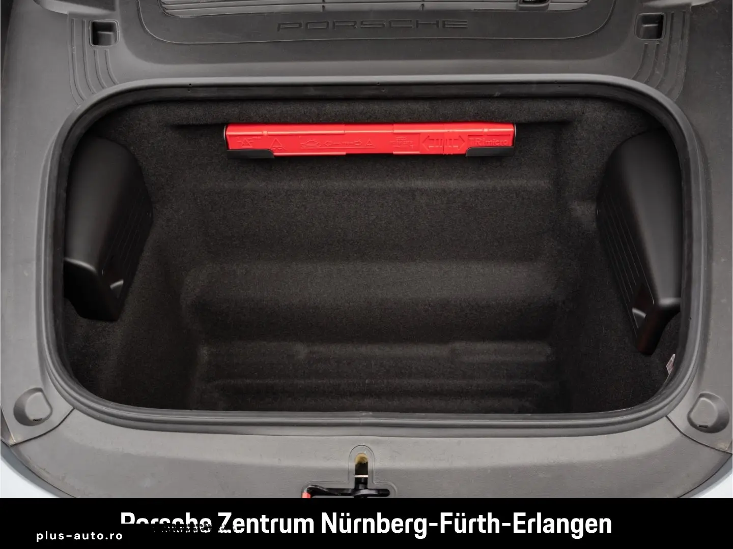 PORSCHE Cayman 718 GTS 4.0 PASM Lenkradheizung SportChro