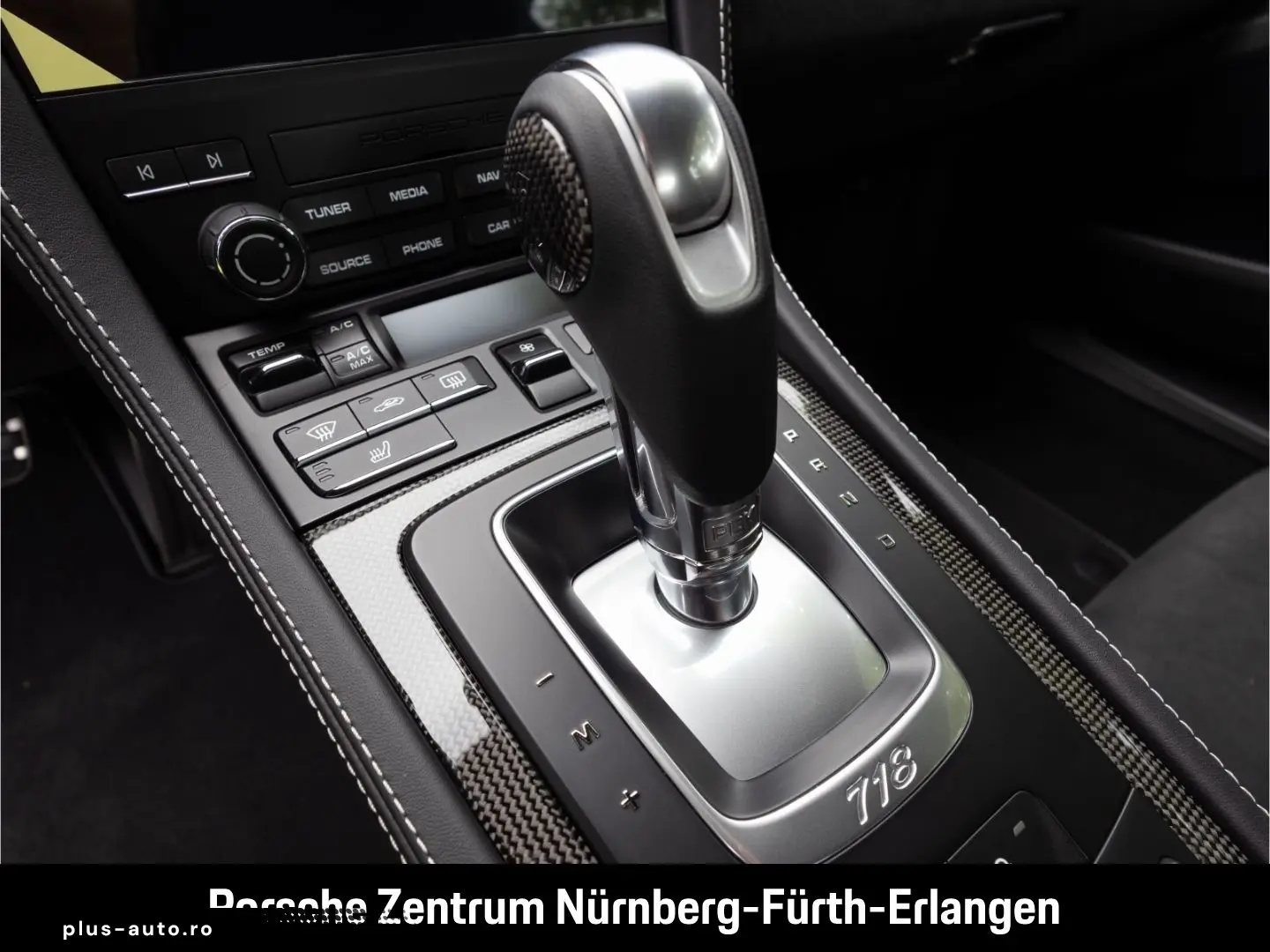 PORSCHE Cayman 718 GTS 4.0 PASM Lenkradheizung SportChro