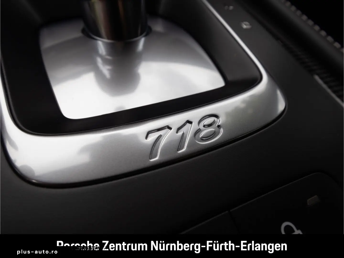 PORSCHE Cayman 718 GTS 4.0 PASM Lenkradheizung SportChro