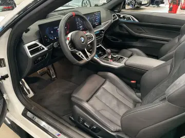 BMW M4 xDrive Competition Cabrio