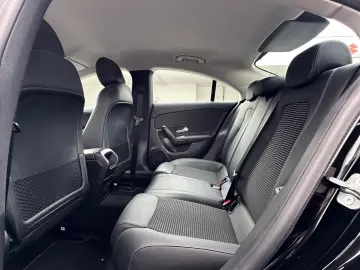 MERCEDES-BENZ CLA 250 e Coupé   Navi   LED Scheinwerfer